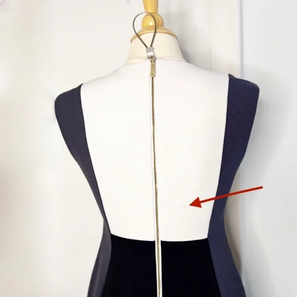 SOLD Calvin Klein Colorblock Sleeveless Sheath Dress Black Gray 6 Small Stretchy - Picture 3 of 8